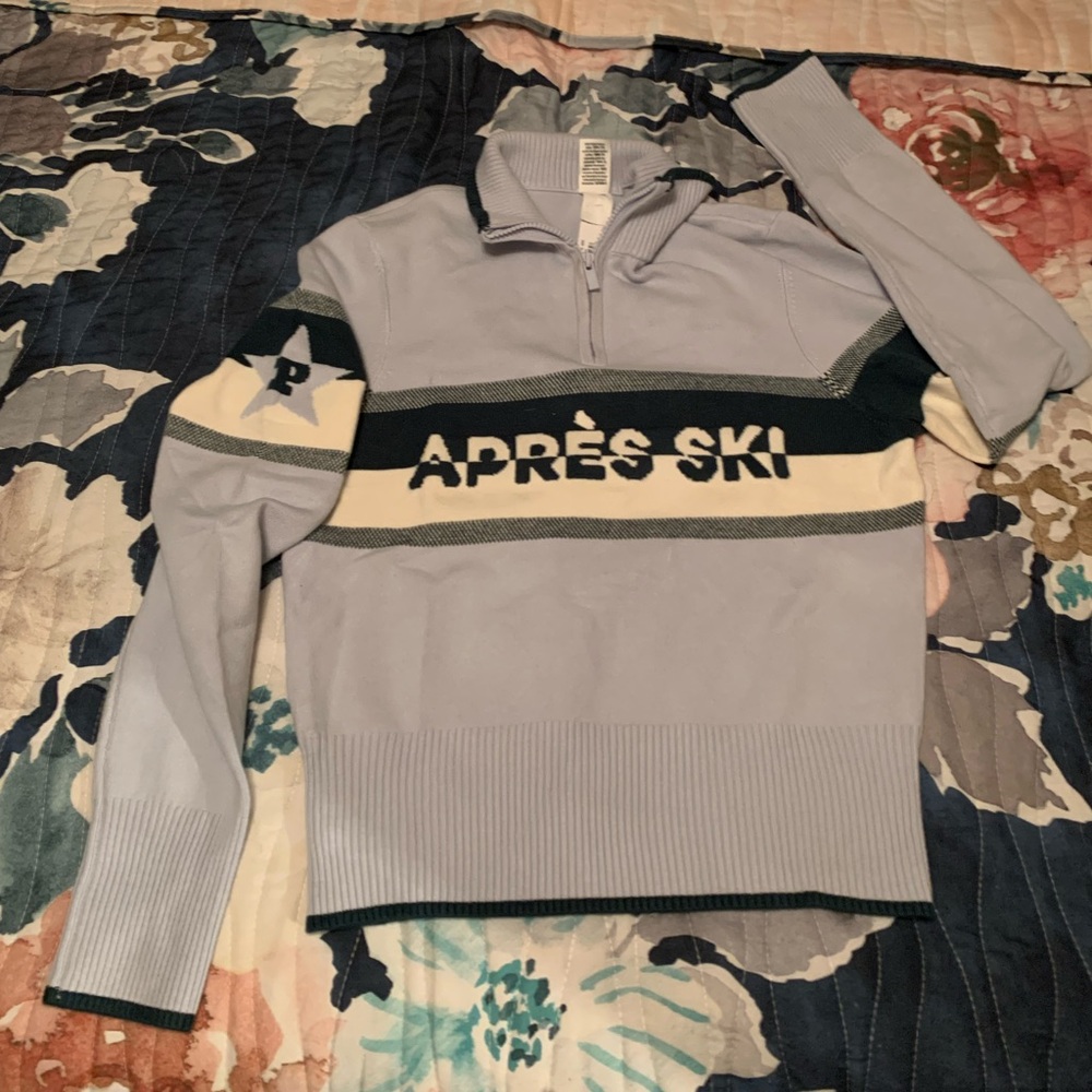 PINK Victoria's Secret Blue and White Zip-Up Sweater